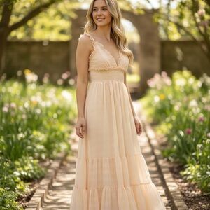 Mable- Elegant Cream Maxi Dress